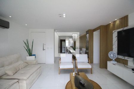 Sala de apartamento para alugar com 3 quartos, 155m² em Barra Olímpica, Rio de Janeiro