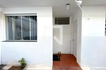 Edícula de casa à venda com 3 quartos, 249m² em Vila Paris, Belo Horizonte