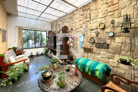 Varanda da Sala de casa à venda com 3 quartos, 249m² em Vila Paris, Belo Horizonte