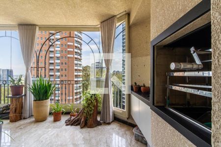 Apartamento à venda com 3 quartos, 260m² em Jardim Fonte do Morumbi, São Paulo