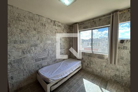 Quarto 2 de apartamento para alugar com 2 quartos, 65m² em Praça Seca, Rio de Janeiro