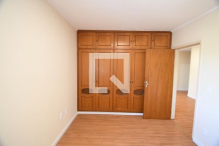 Quarto de apartamento à venda com 1 quarto, 57m² em Conceicao, Campinas