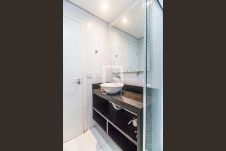 Apartamento à venda com 98m², 2 quartos e 2 vagasBanheiro da Suíte