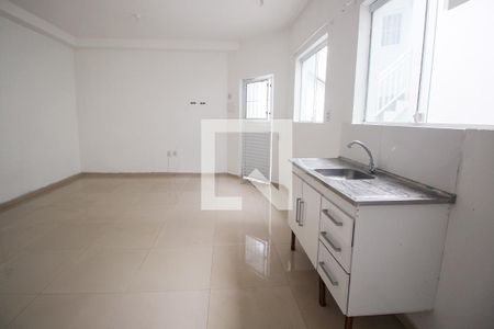Quarto/Sala/Cozinha de kitnet/studio para alugar com 1 quarto, 25m² em Parque Pinheiros, Taboão da Serra