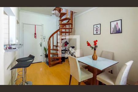 Sala  de apartamento para alugar com 2 quartos, 81m² em Menino Deus, Porto Alegre