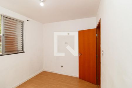 Quarto 2 de apartamento para alugar com 2 quartos, 50m² em Conjunto Habitacional Jova Rural, São Paulo