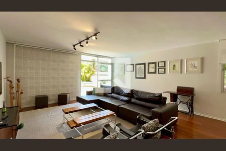 Sala de casa à venda com 3 quartos, 420m² em Alto de Pinheiros, São Paulo