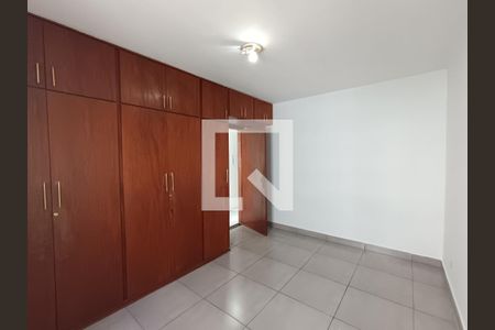 Quarto 1 de apartamento para alugar com 2 quartos, 75m² em Vila Mariana, São Paulo