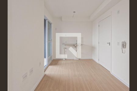 Sala/Cozinha de apartamento à venda com 2 quartos, 30m² em Vila Pereira Barreto, São Paulo