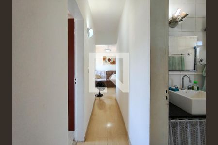 Corredor de apartamento à venda com 2 quartos, 74m² em Vila Isabel, Rio de Janeiro