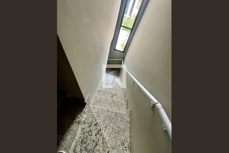 Escada de casa de condomínio à venda com 2 quartos, 85m² em Parque Taquaral, Campinas