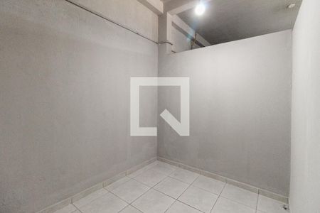 Quarto 2 de casa para alugar com 2 quartos, 45m² em Parque Savoi City, São Paulo