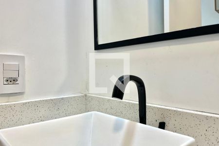 Banheiro de kitnet/studio para alugar com 1 quarto, 26m² em Vila da Saúde, São Paulo