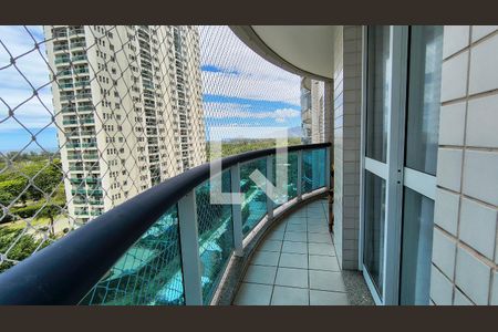 Varanda de apartamento para alugar com 3 quartos, 99m² em Barra da Tijuca, Rio de Janeiro