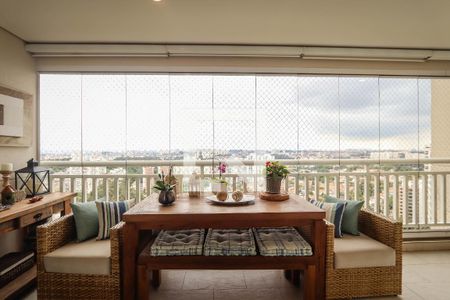 Varanda de apartamento à venda com 3 quartos, 145m² em Vila Sonia, São Paulo