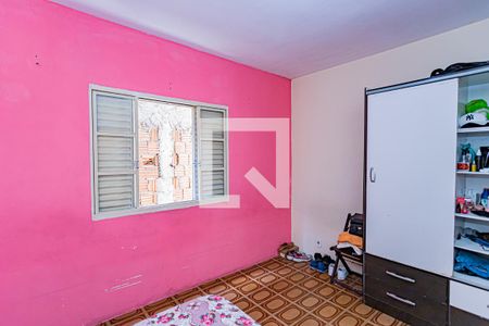 Quarto 2 de casa para alugar com 2 quartos, 110m² em Vila Serralheiro, São Paulo