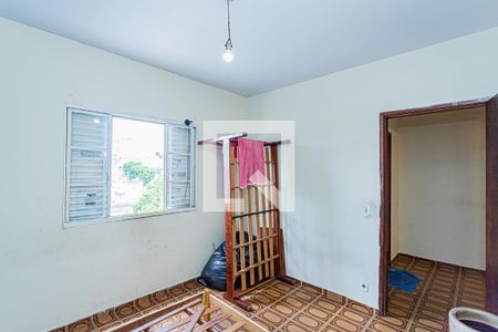 Quarto 1 de casa para alugar com 2 quartos, 110m² em Vila Serralheiro, São Paulo