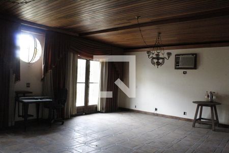 Sala 2 de casa para alugar com 6 quartos, 540m² em Anil, Rio de Janeiro