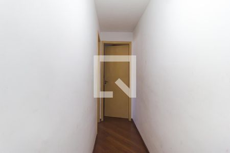 Corredor de apartamento para alugar com 2 quartos, 48m² em Conjunto Residencial do Bosque, Mogi das Cruzes
