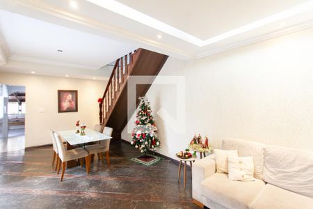 Sala 1 de casa à venda com 2 quartos, 220m² em Novo Glória, Belo Horizonte