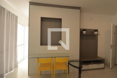 Sala de apartamento para alugar com 1 quarto, 48m² em Vila Arens, Jundiaí