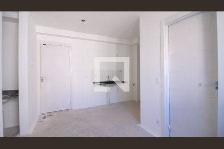 Sala/Cozinha de apartamento para alugar com 2 quartos, 35m² em Cidade São Mateus, São Paulo