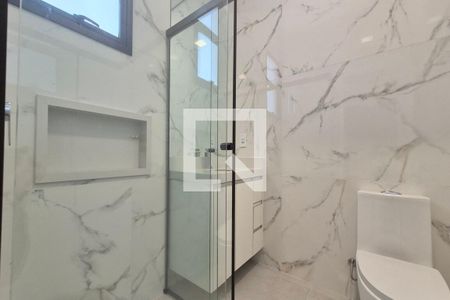 Banheiro da Suíte 1 de casa de condomínio à venda com 3 quartos, 300m² em Jardim America Ii, Campinas