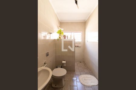 Banheiro de casa à venda com 2 quartos, 180m² em Jardim Santana, Campinas