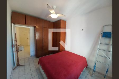 Quarto 1 de apartamento para alugar com 2 quartos, 50m² em Itararé, São Vicente