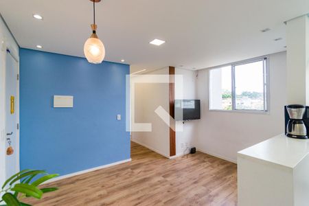 Apartamento para alugar com 2 quartos, 42m² em Jardim Maria Duarte, São Paulo