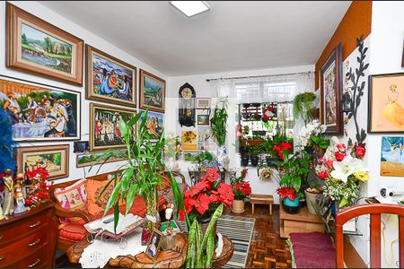 Sala de apartamento à venda com 2 quartos, 45m² em Sagrada Família, Belo Horizonte