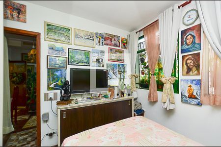 Quarto 1 de apartamento à venda com 2 quartos, 45m² em Sagrada Família, Belo Horizonte