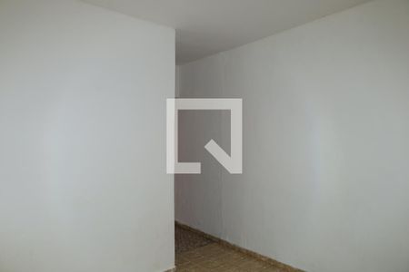 Sala de casa para alugar com 2 quartos, 60m² em Vila Carmosina, São Paulo