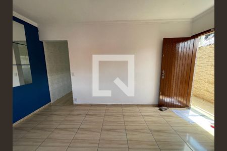 Sala de casa para alugar com 3 quartos, 150m² em Rio Pequeno, São Paulo