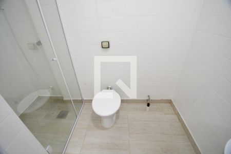 Banheiro de apartamento para alugar com 1 quarto, 50m² em Centro, Campinas