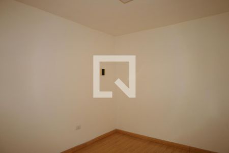 Quarto 1 de casa para alugar com 2 quartos, 60m² em Vila Carmosina, São Paulo