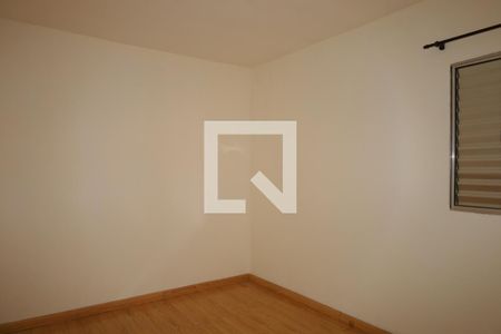 Quarto 1 de casa para alugar com 2 quartos, 60m² em Vila Carmosina, São Paulo