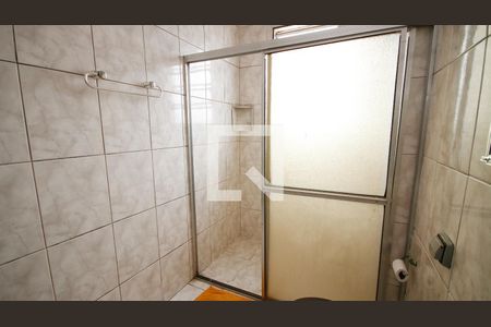 Banheiro de apartamento para alugar com 2 quartos, 60m² em Vila Caiçara, Praia Grande