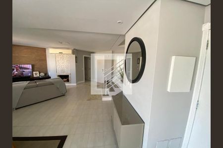 Casa para alugar com 3 quartos, 300m² em Fazenda Santo Antônio, São José