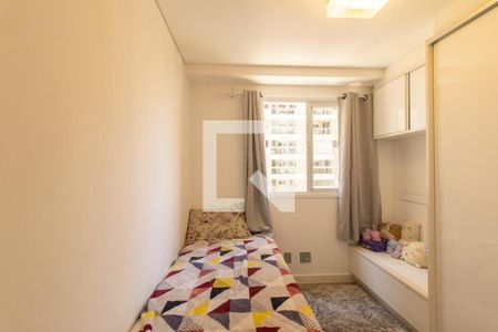 Quarto 1 de apartamento para alugar com 2 quartos, 66m² em Água Verde, Curitiba