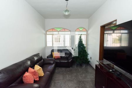 Sala de casa à venda com 5 quartos, 170m² em Colonial, Contagem