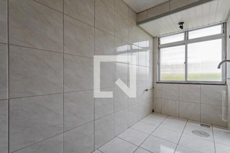 Cozinha e Área de Serviço de apartamento para alugar com 2 quartos, 80m² em Humaitá, Porto Alegre