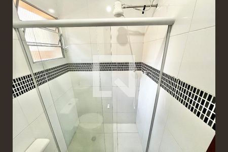 Banheiro de casa de condomínio para alugar com 1 quarto, 55m² em Parque Peruche, São Paulo