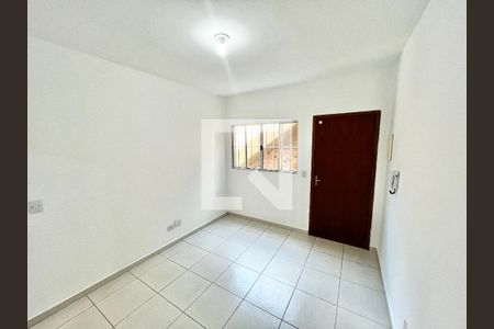 Sala/Cozinha de casa de condomínio para alugar com 1 quarto, 55m² em Parque Peruche, São Paulo