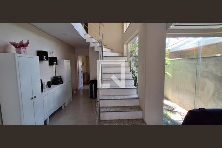 Sala de casa à venda com 3 quartos, 200m² em Cerâmica, São Caetano do Sul