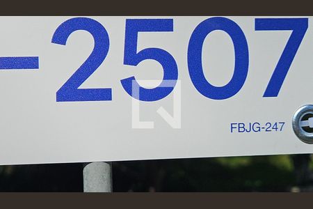 Plaquinha de apartamento à venda com 1 quarto, 42m² em Parque Santa Fé, Porto Alegre
