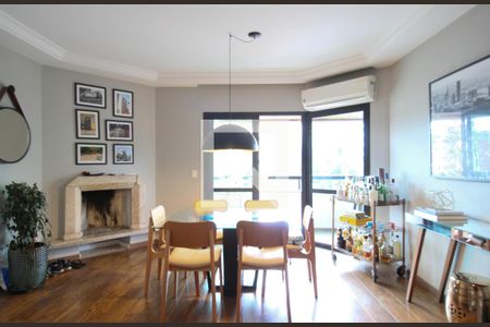 Sala de apartamento à venda com 2 quartos, 120m² em Real Parque, São Paulo