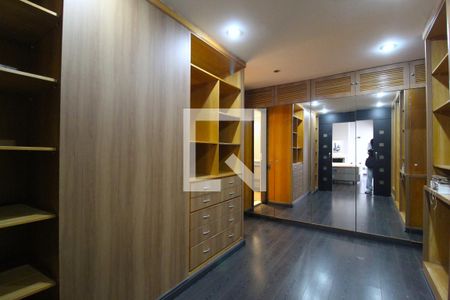 Closet da Suíte de apartamento à venda com 1 quarto, 126m² em Itaim Bibi, São Paulo