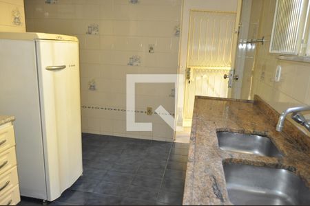 Casa para alugar com 3 quartos, 220m² em Encantado, Rio de Janeiro