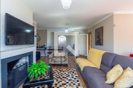 Sala de casa para alugar com 3 quartos, 380m² em Guarujá, Porto Alegre